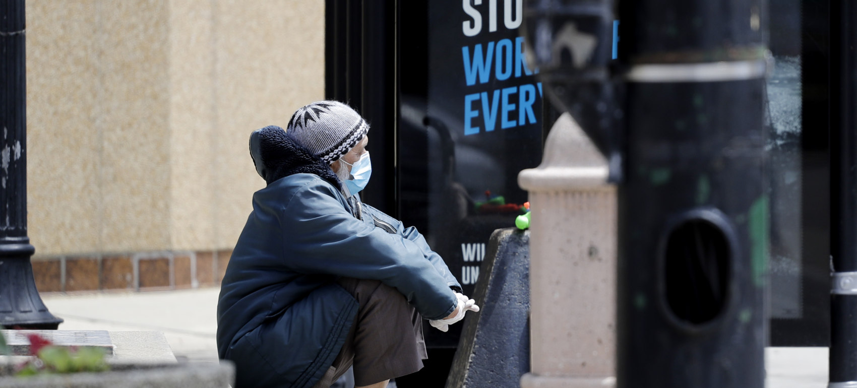 Illinois Loses 1 100 Jobs In October Unemployment Rate Falls Largely From Workers Giving Up