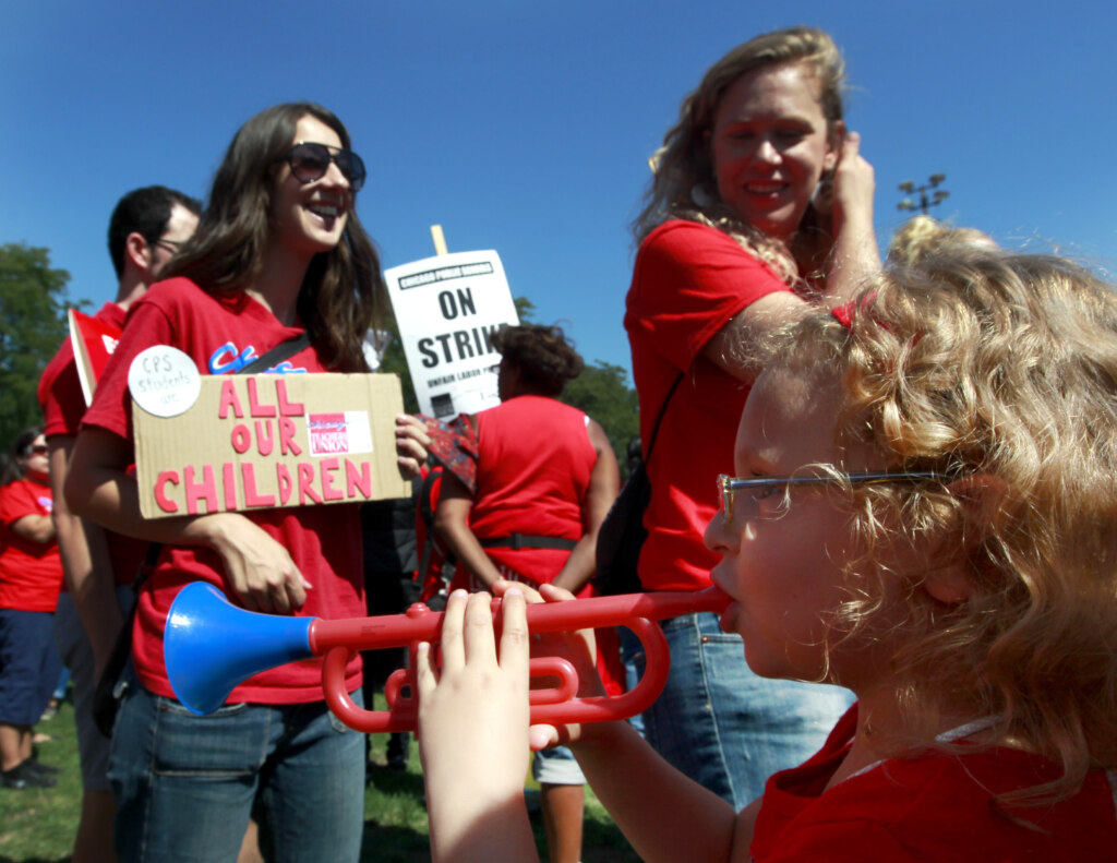 Chicago Teachers Union wants schools to shelter homeless