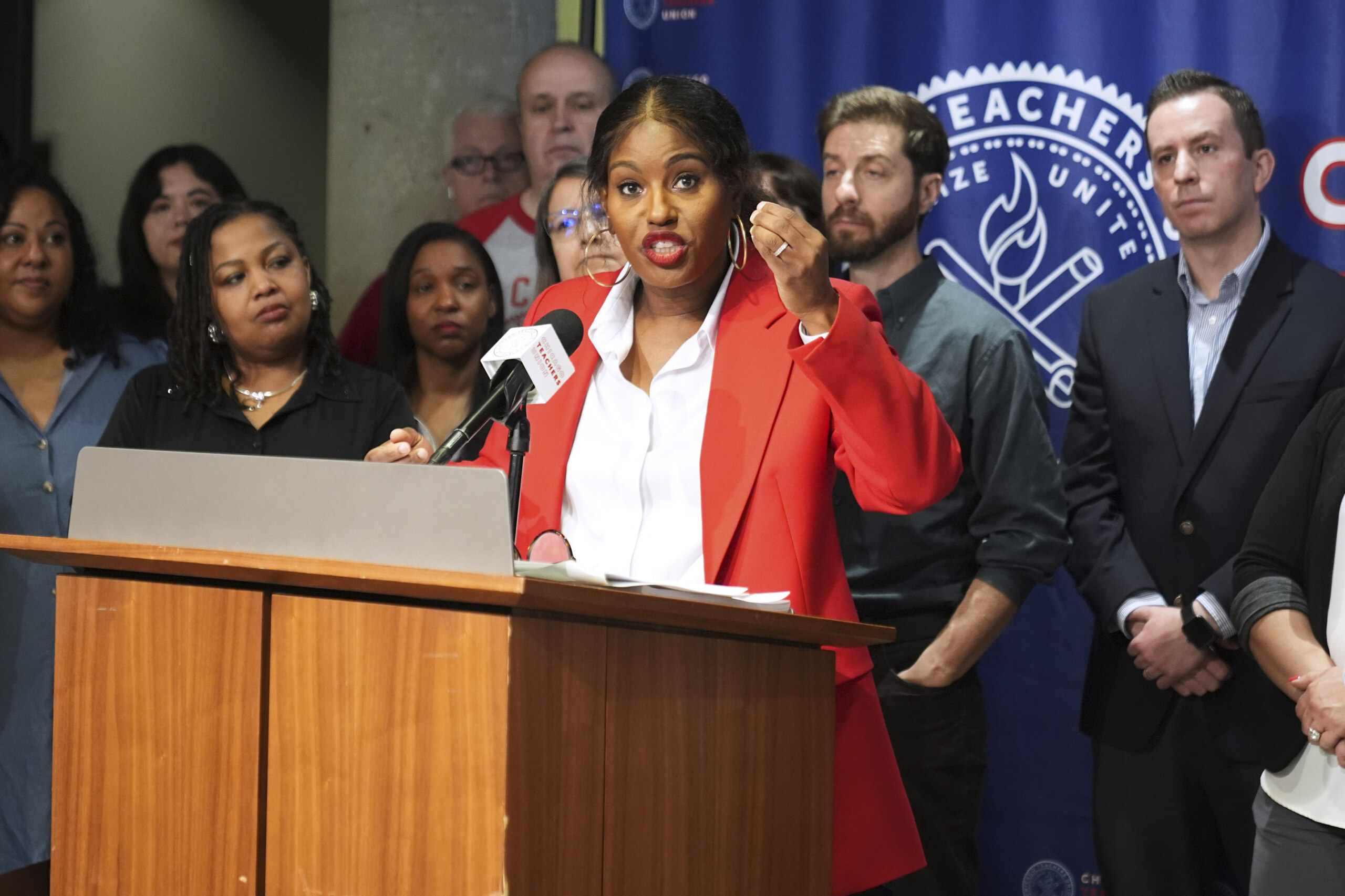 Chicago Teachers Union releases ‘annual’ audits 5 years late