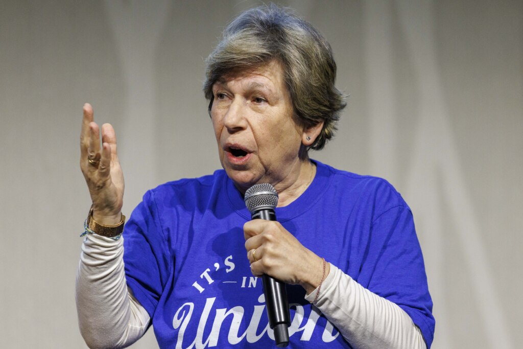 Illinois teachers can opt out of unions in August. Here’s why they should.