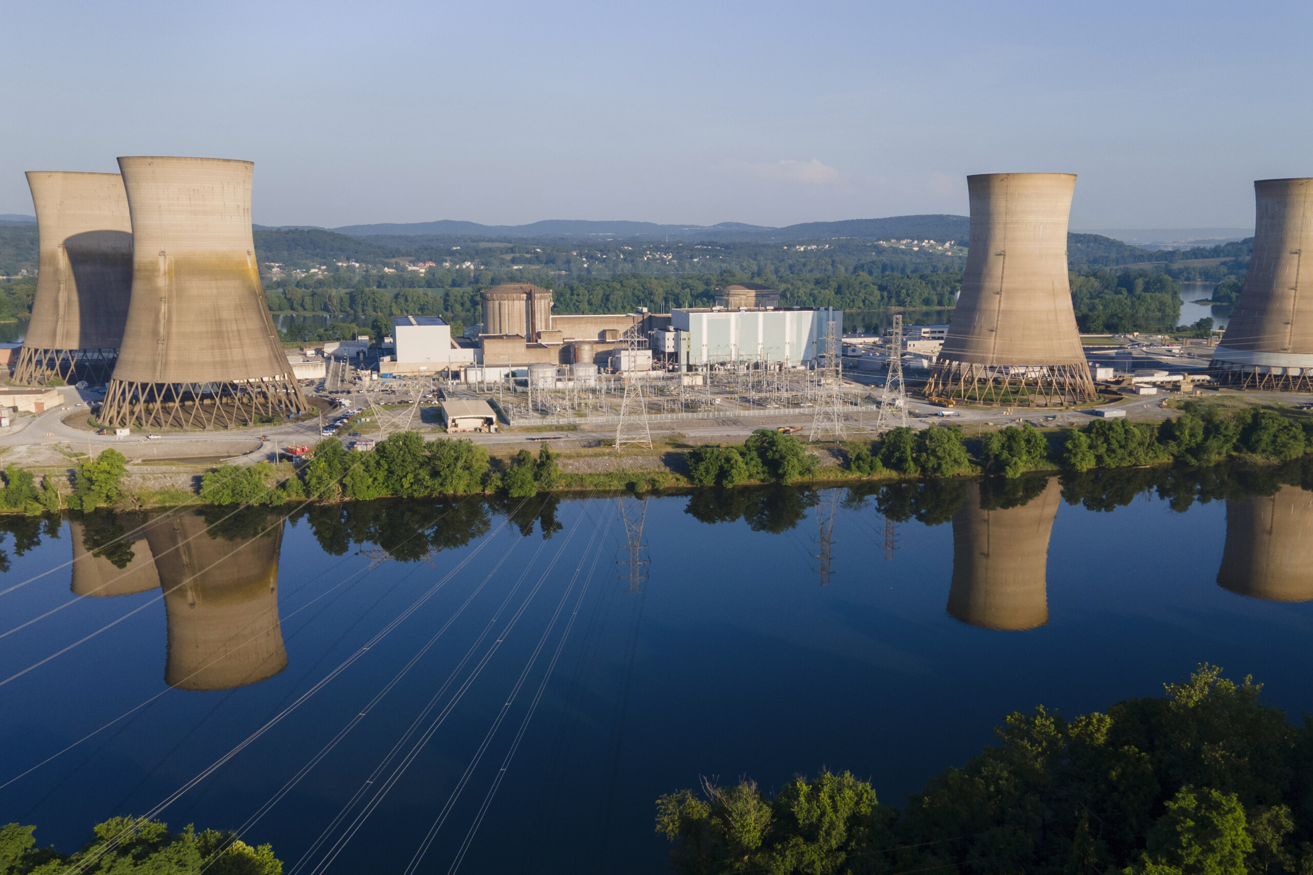 Nuclear energy gives Illinois economic power, if it will allow new plants
