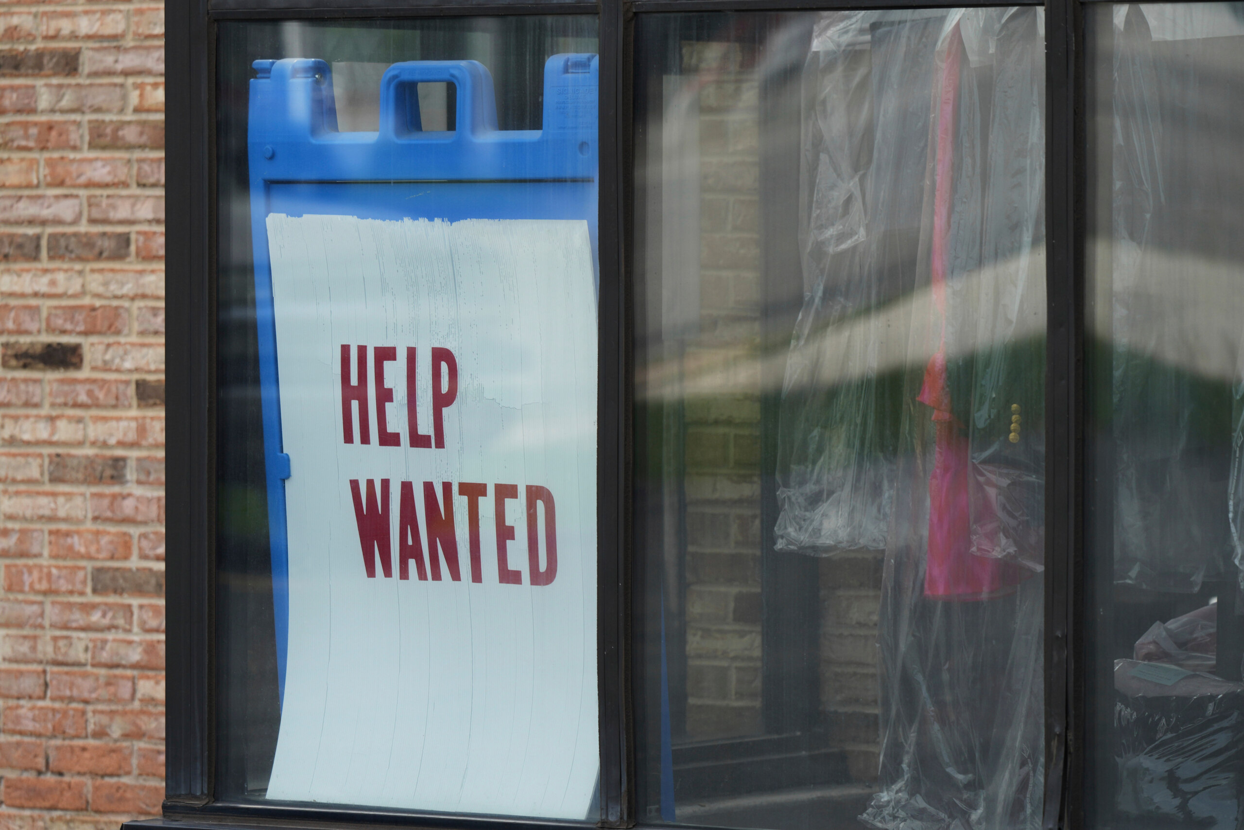 Illinois job openings drop by 100,000 since September with 302,000 unemployed
